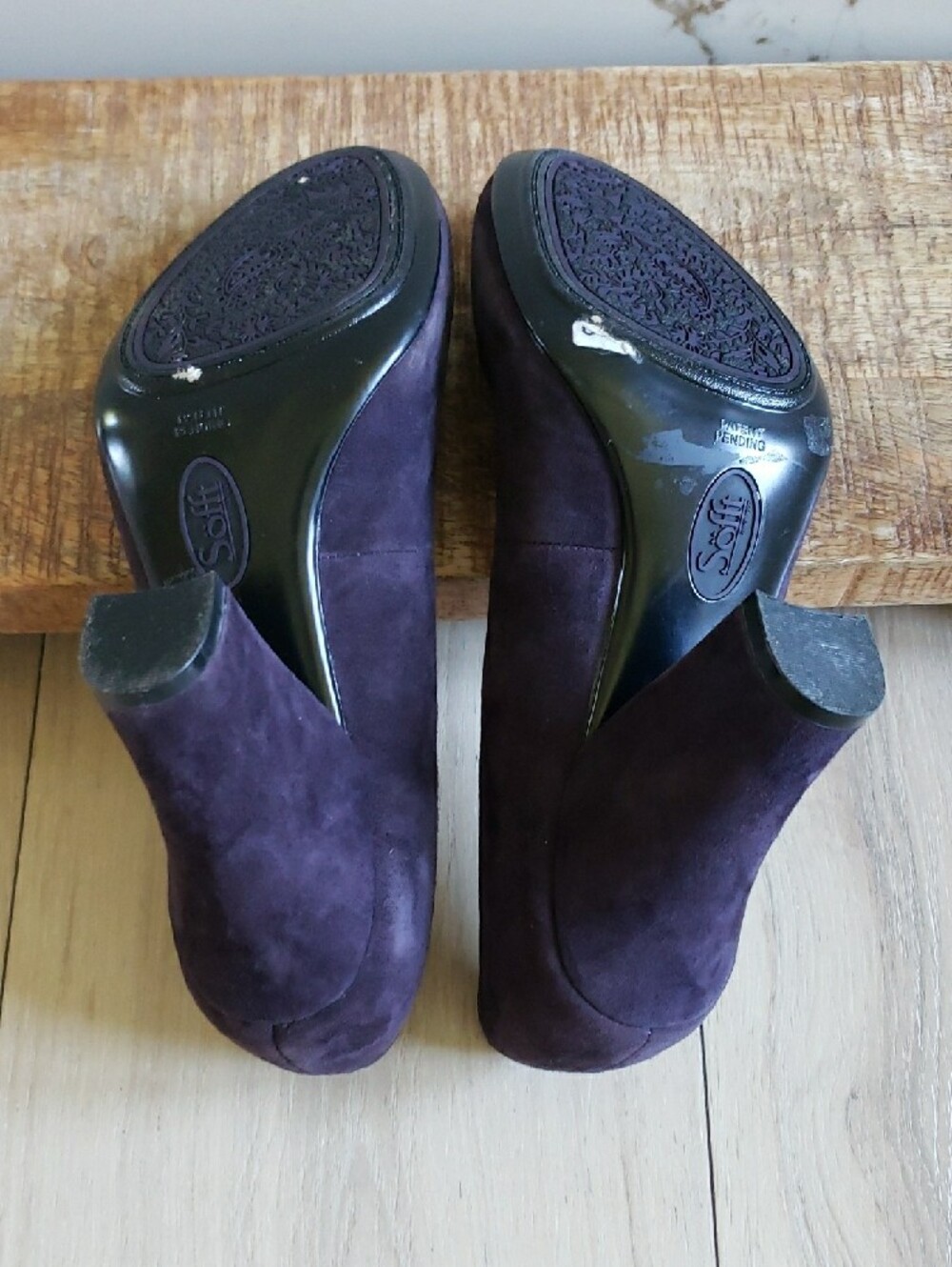 Women’s Purple Suede Round-Toe Pumps - Picture 6 of 7